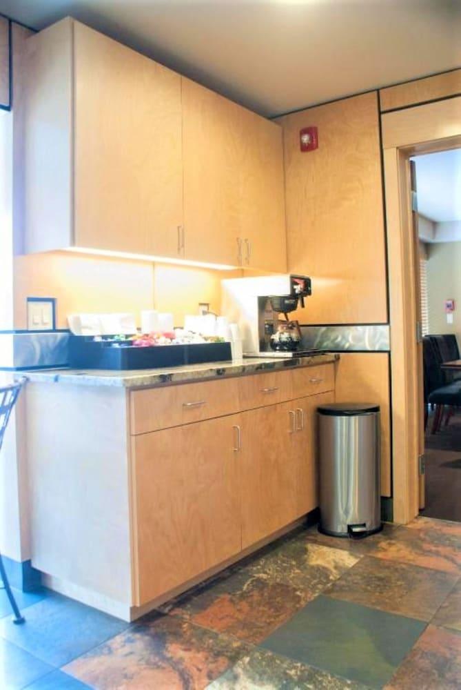 Park Regency Hotel Park City Ngoại thất bức ảnh